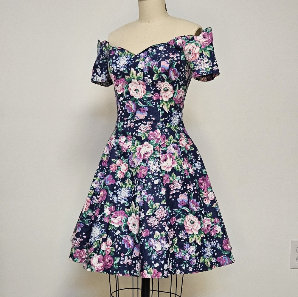 Off-shoulder in Floral
